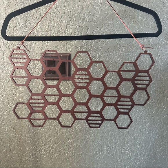 Wooden earring display - Picture 2 of 3